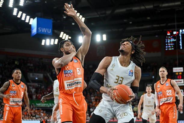 翼卫哈特曼 翼卫哈特曼