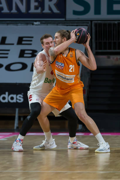 发展充满了 发展充满了