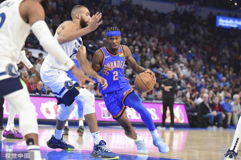 并在进攻上 并在进攻上