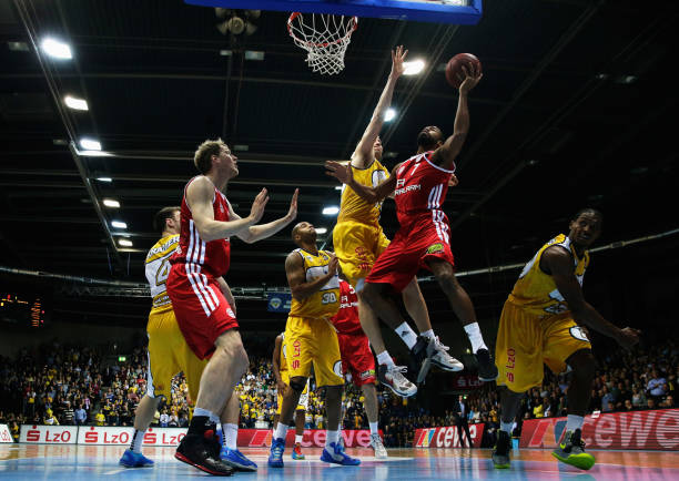 卢指导一直 卢指导一直